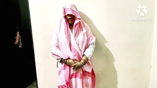 Desi milf bhabhi licked and fucking pussy by dever Video