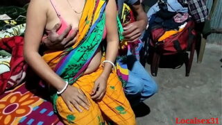 Indian Desi Village Amateur House Wife Fucking Anal in Saree Video